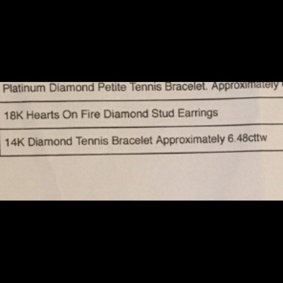 Diamond & White Gold Tennis Bracelet - Picture 6 of 8